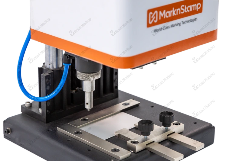 Купить simple marker настольный пневматический маркиратор, окно 100х70 по металлу MarknStamp по низким ценам в Смарт Маркинг в Москве